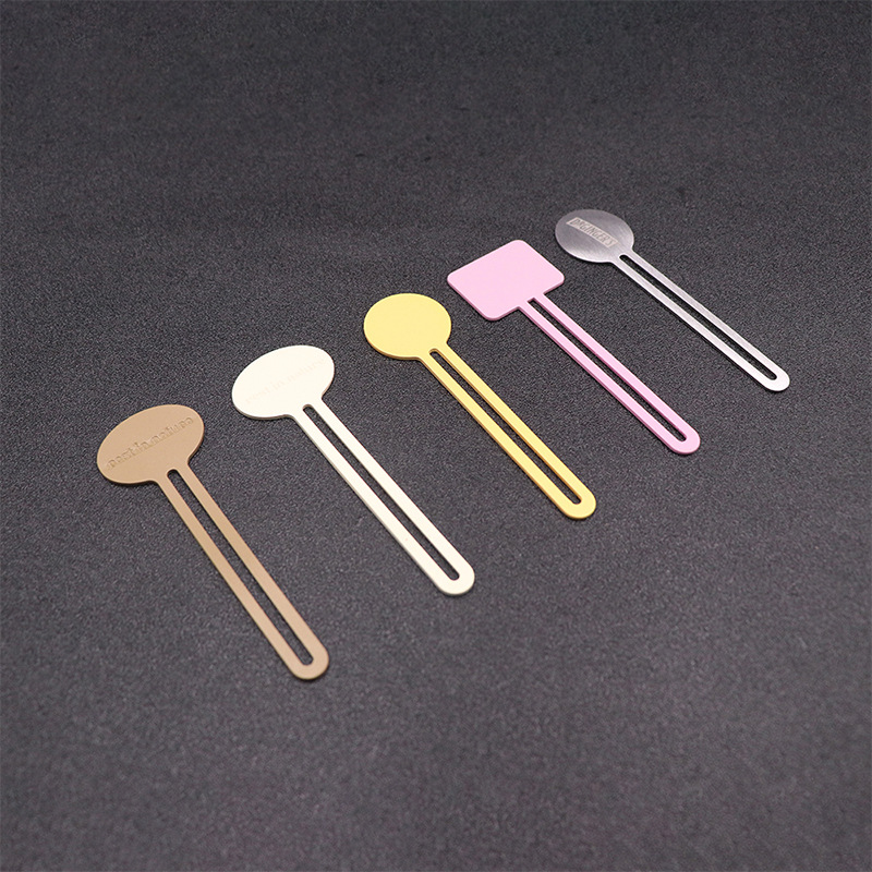 Spremi dentifricio in metallo Spremi tubetto in acciaio inossidabile Strumento per spremi vernice per creme per tubi a rullo chiave