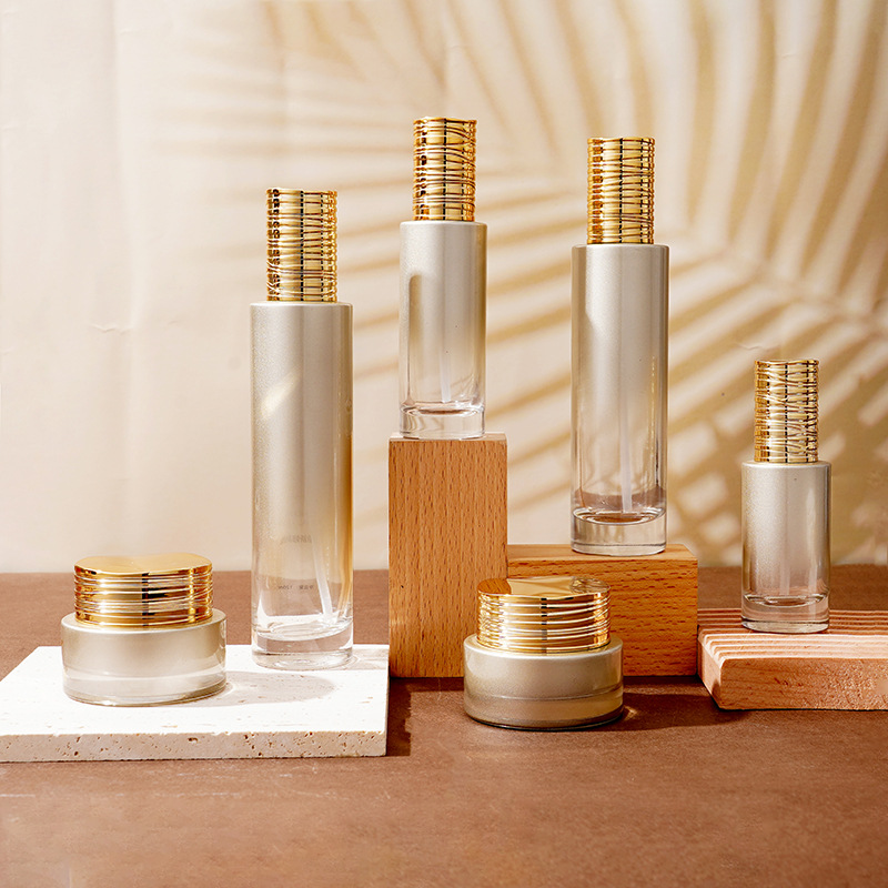 Bottiglia di siero in vetro con coperchio spazzolato elettrolitico