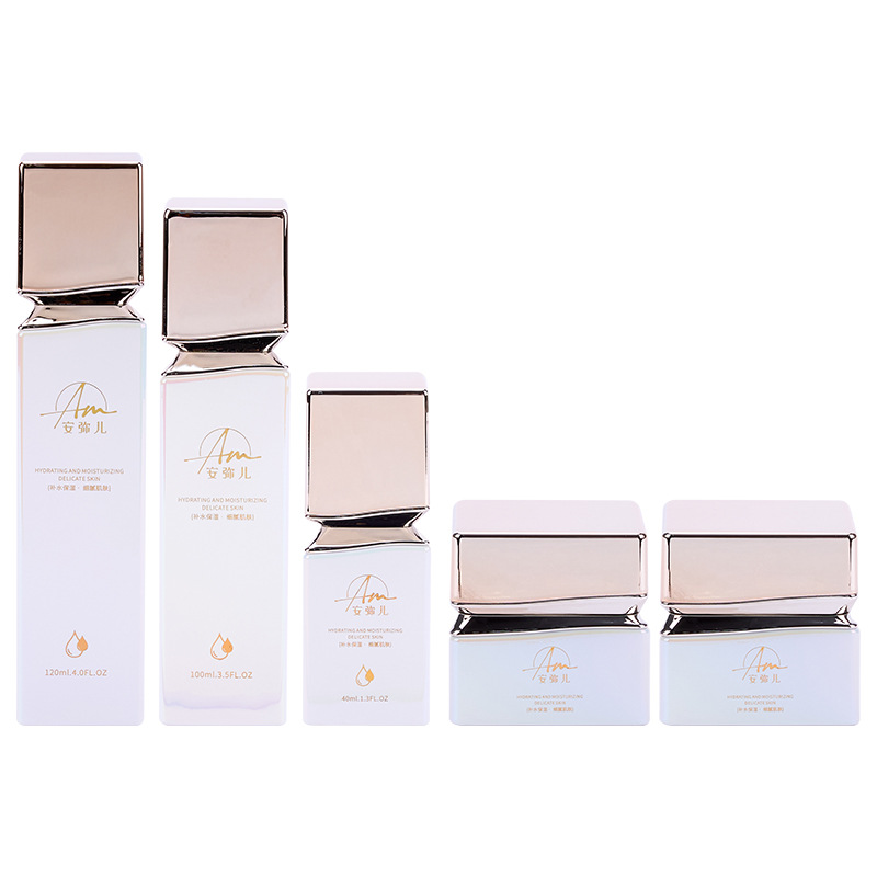 Vasetto Crema Quadrato In Vetro Con Effetto Iridescente Per Crema Viso E Crema Contorno Occhi Vasetto Crema Quadrato In Vetro Con Effetto Iridescente Per Crema Viso E Crema Contorno Occhi