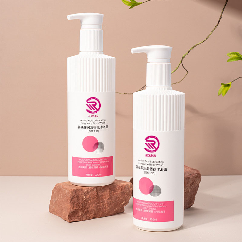 Bottiglia di plastica HDPE a strisce bianche calde con ugello ondulato 500ml Lozione gel doccia shampoo 700ml con tappo pompa Vietnam