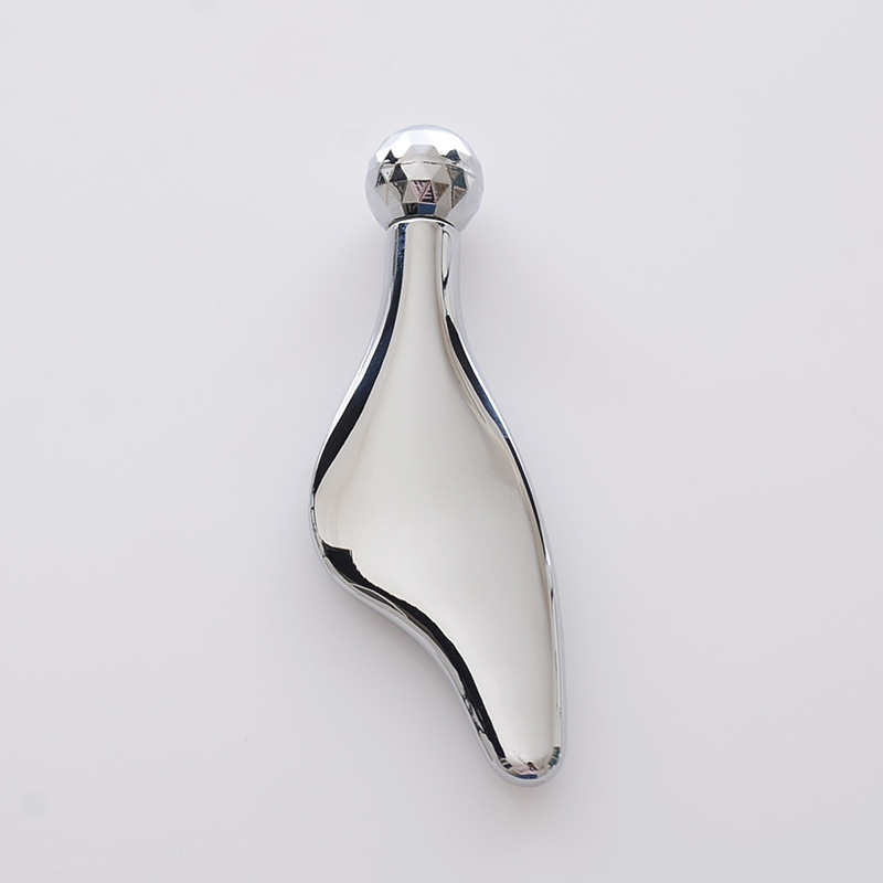 Nuovi arrivi Bastone per massaggio agli occhi per rilassarsi Anti-età Sfera a testa singola Massaggio per il corpo Strumento Guasha in metallo Rullo per il viso dei delfini Nuovi arrivi Bastone per massaggio agli occhi per rilassarsi Anti-età Sfera a testa singola Massaggio per il corpo Strumento Guasha in metallo Rullo per il viso dei delfini